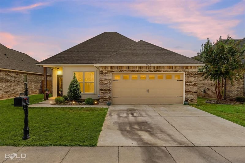 1928 Valdemar Place, Bossier City LA 71112