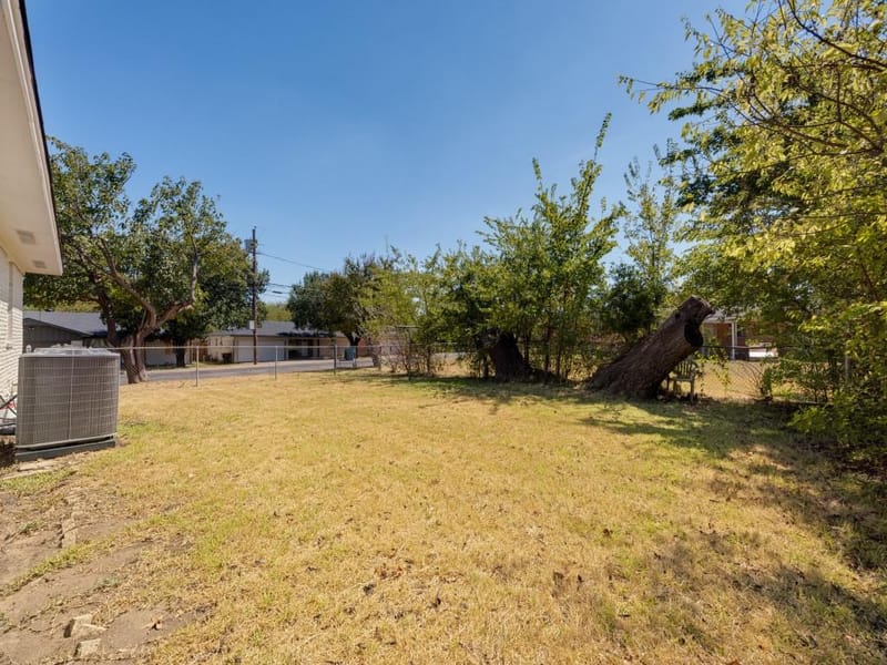 400 W Anita Street, Sherman TX 75092 - Photo 25