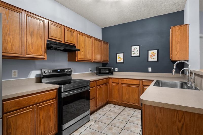 205 Saddlebrook Drive, Krum TX 76249 - Photo 13