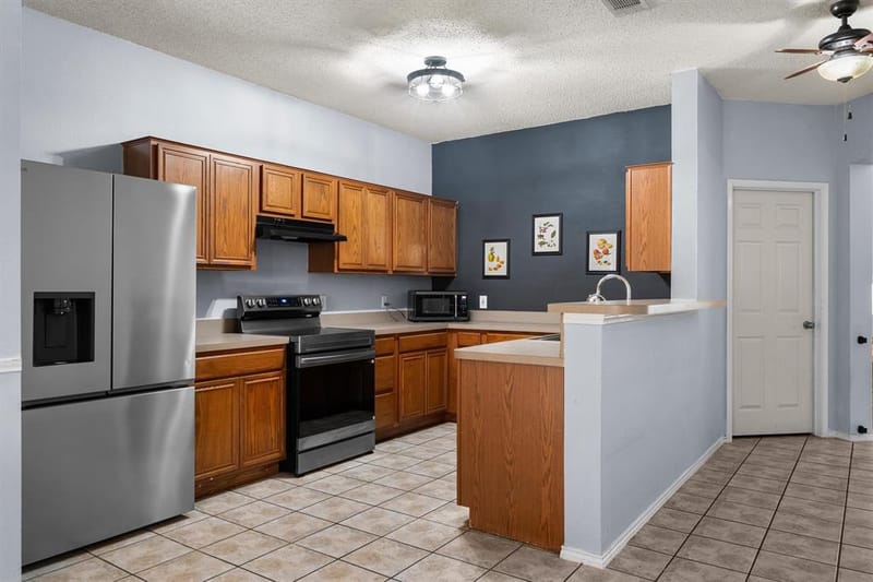 205 Saddlebrook Drive, Krum TX 76249 - Photo 12