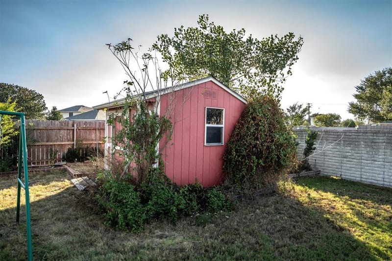 205 Saddlebrook Drive, Krum TX 76249 - Photo 24