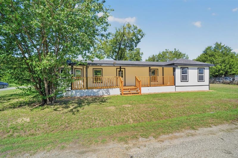3016 Payne Street, Wills Point TX 75169 - Photo 2