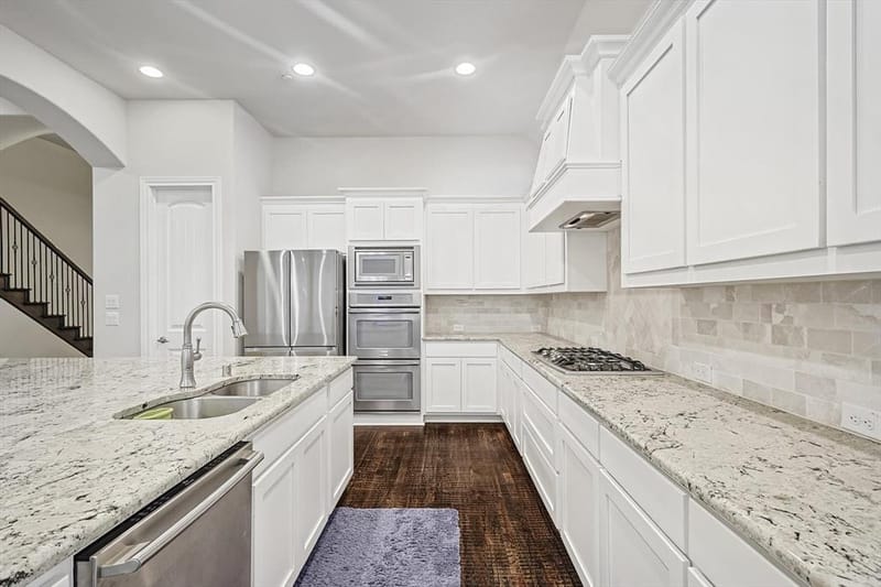 2812 Cedar Elm Drive, Carrollton TX 75010 - Photo 8