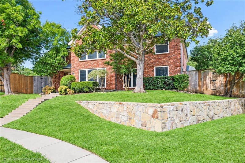 1211 Laguna Place, Carrollton TX 75006 - Photo 2