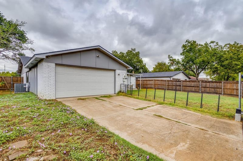 2101 Alder Trail, Grand Prairie TX 75052 - Photo 37
