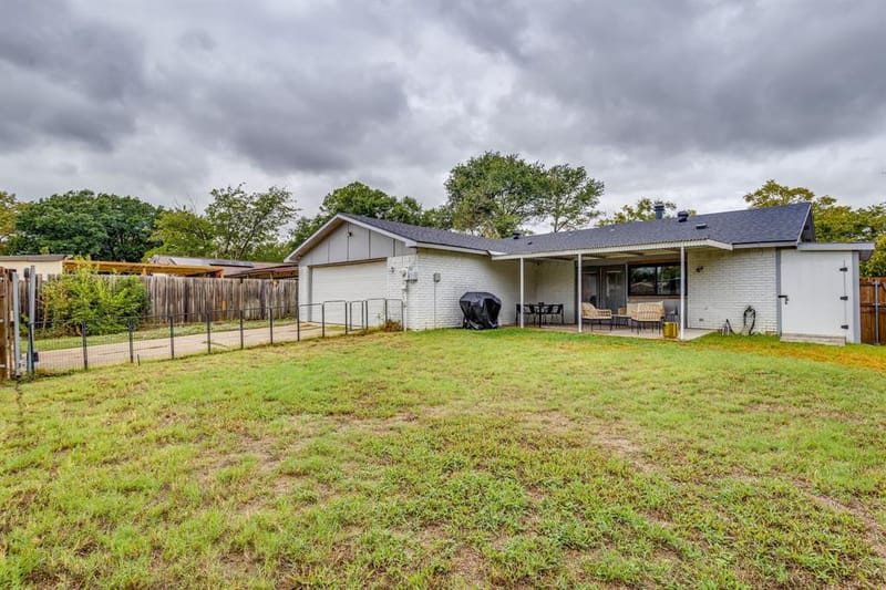2101 Alder Trail, Grand Prairie TX 75052 - Photo 35