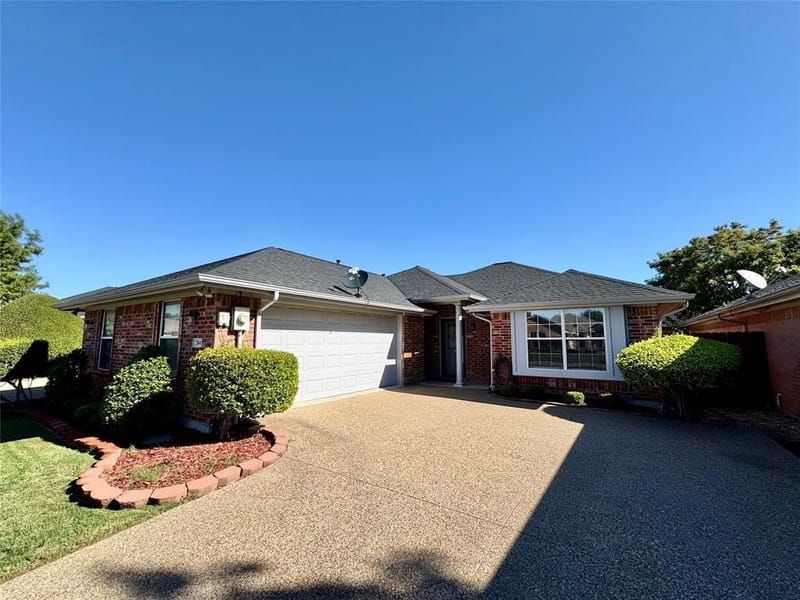 204 Bluebonnet Lane, Waxahachie TX 75165