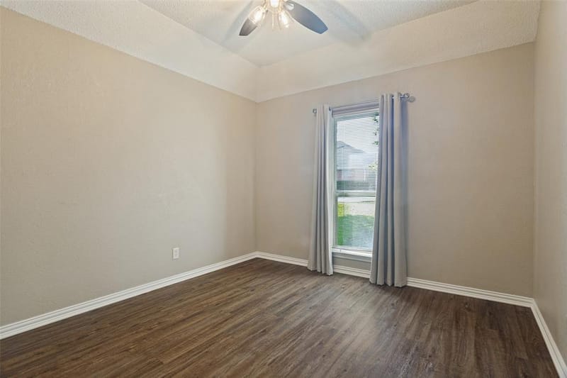 913 Royal Oaks Drive, Lewisville TX 75067 - Photo 22