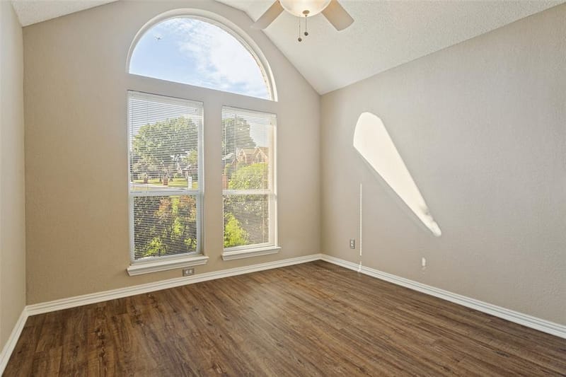 913 Royal Oaks Drive, Lewisville TX 75067 - Photo 21