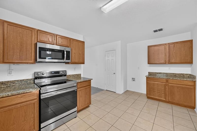 8417 Redheart Street, Arlington TX 76002 - Photo 7