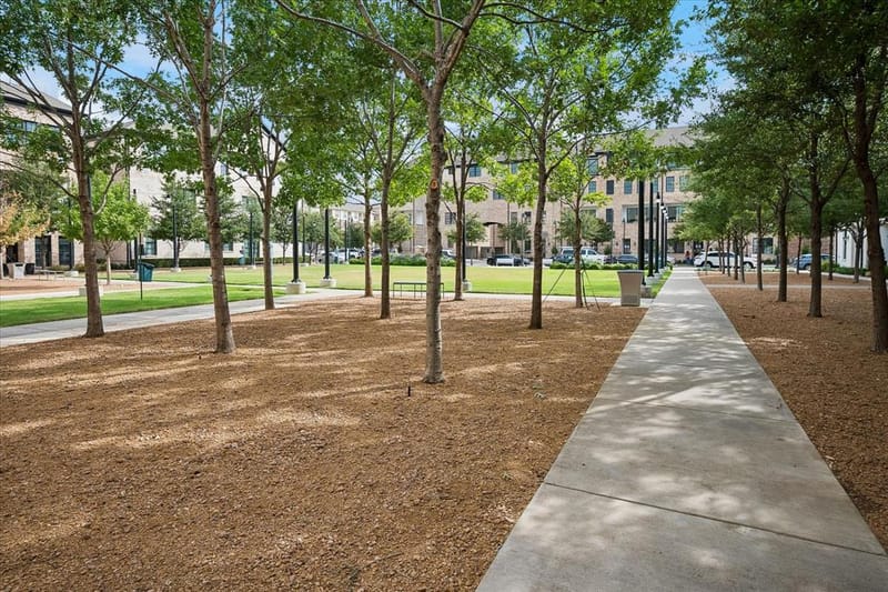 14957 Oak Street, Addison TX 75001 - Photo 24