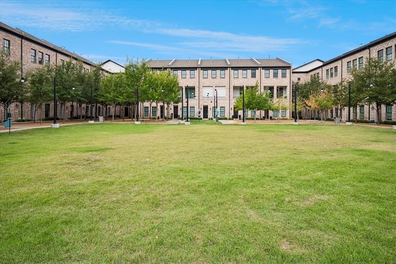 14957 Oak Street, Addison TX 75001 - Photo 21
