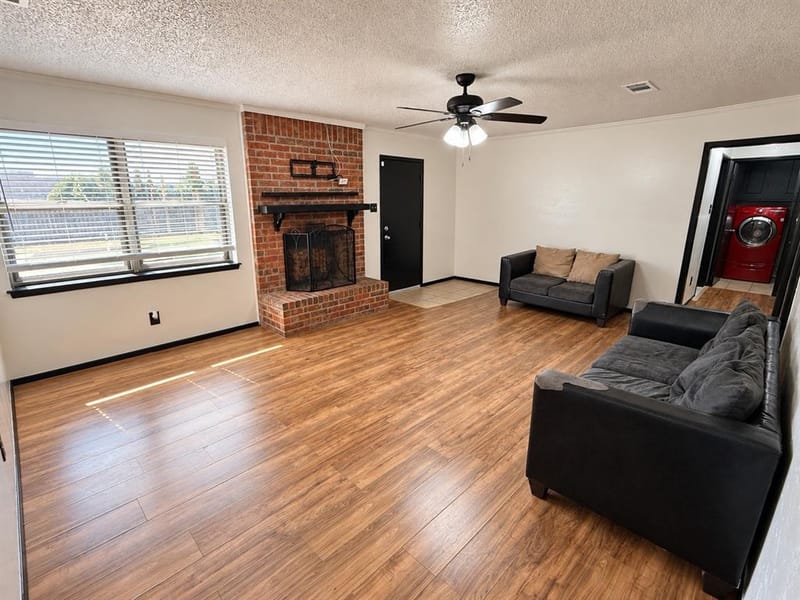313 Linda Drive, Burleson TX 76028 - Photo 7