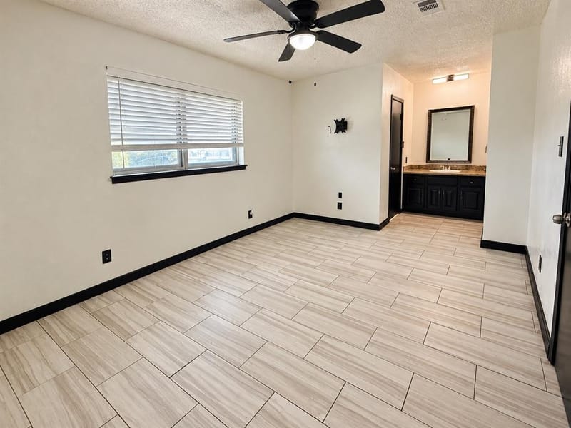 313 Linda Drive, Burleson TX 76028 - Photo 14