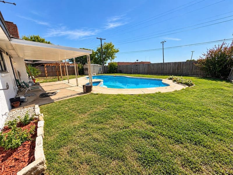 313 Linda Drive, Burleson TX 76028 - Photo 25