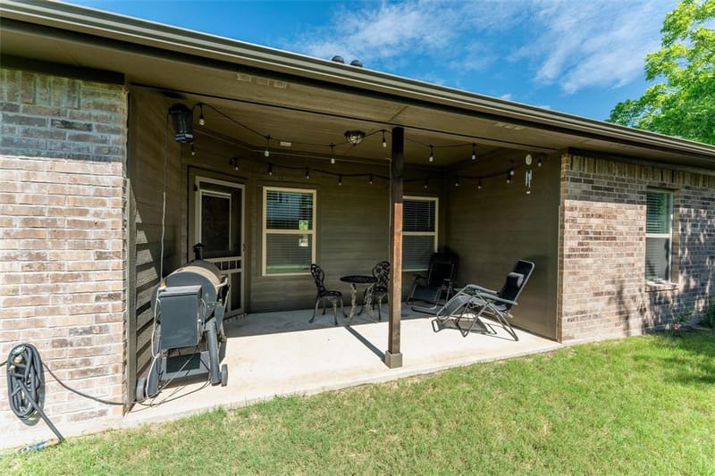 322 S Bowie Drive, Weatherford TX 76086 - Photo 14
