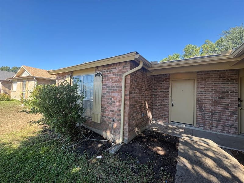 1485 Brook Meadow Circle, Lancaster TX 75134 - Photo 3
