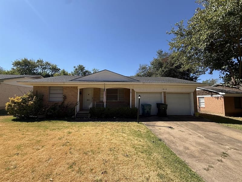 1812 W Birge Street, Sherman TX 75092