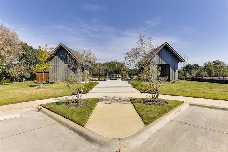 13089 Yellowstone Way, Providence Village TX 76227 - Photo 33