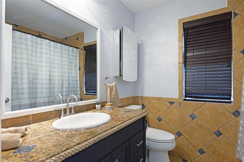 1031 Park Avenue, Carrollton TX 75006 - Photo 12
