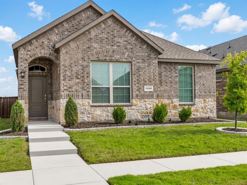 1529 Bennington Lane, Celina TX 75009 - Photo 2