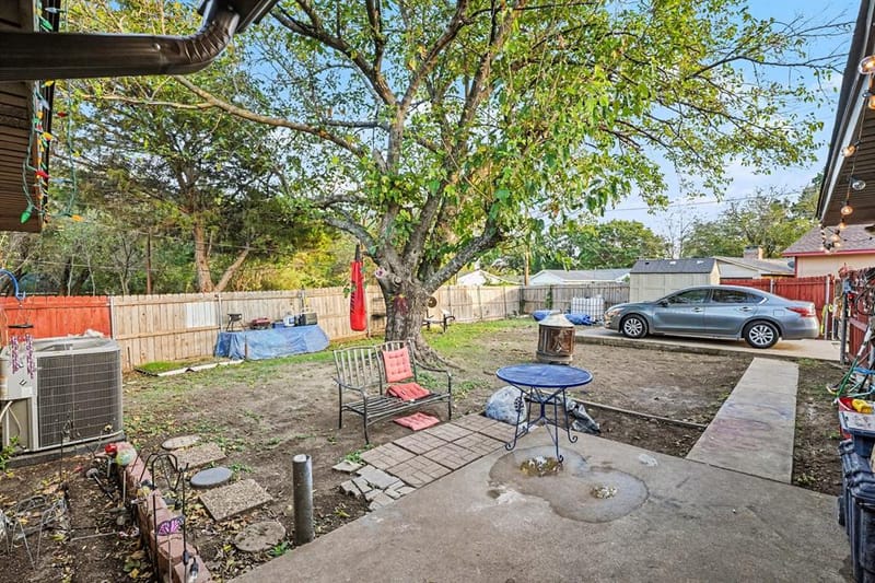 310 Blueberry Drive, Duncanville TX 75116 - Photo 31