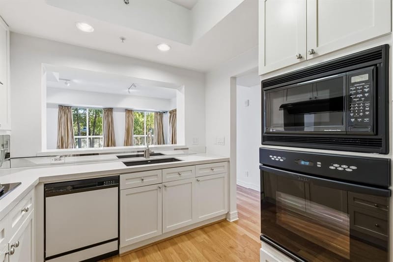 3401 Lee Parkway # 409, Dallas TX 75219 - Photo 7