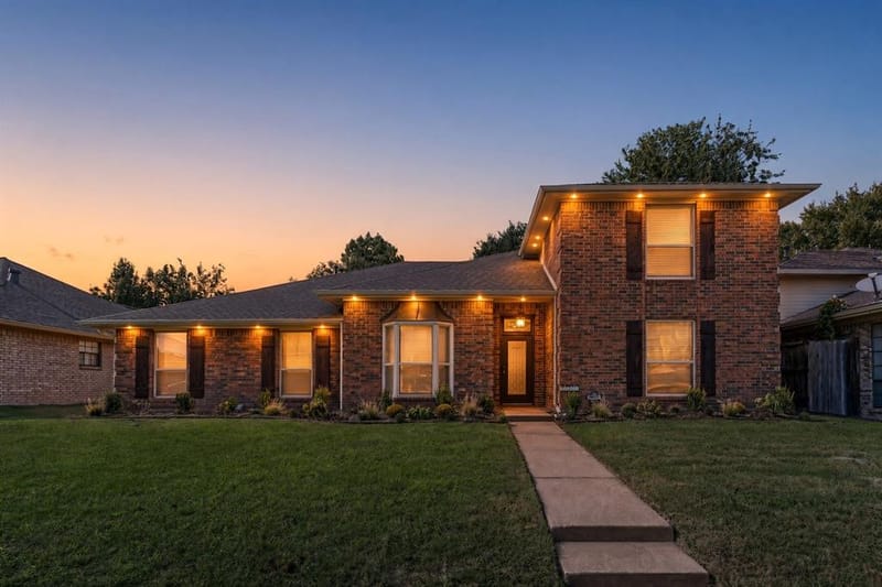 6423 Ridgemont Drive, Dallas TX 75214