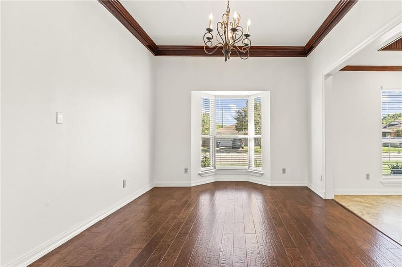 6423 Ridgemont Drive, Dallas TX 75214 - Photo 10