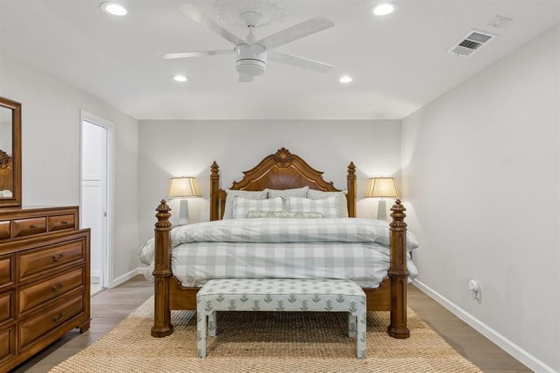 7341 La Sobrina Drive, Dallas TX 75248 - Photo 20
