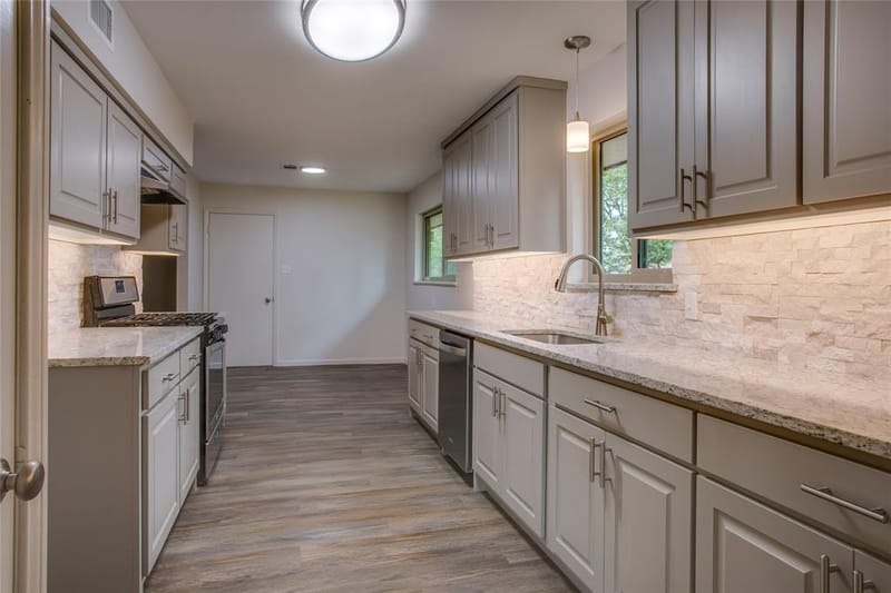 6945 Clearglen Drive, Dallas TX 75232 - Photo 10