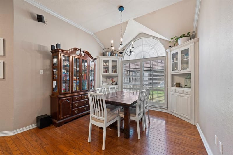 1618 Hyde Park Boulevard, Cleburne TX 76033 - Photo 9