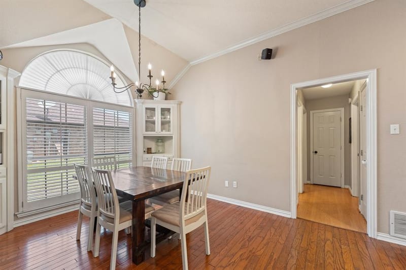 1618 Hyde Park Boulevard, Cleburne TX 76033 - Photo 10