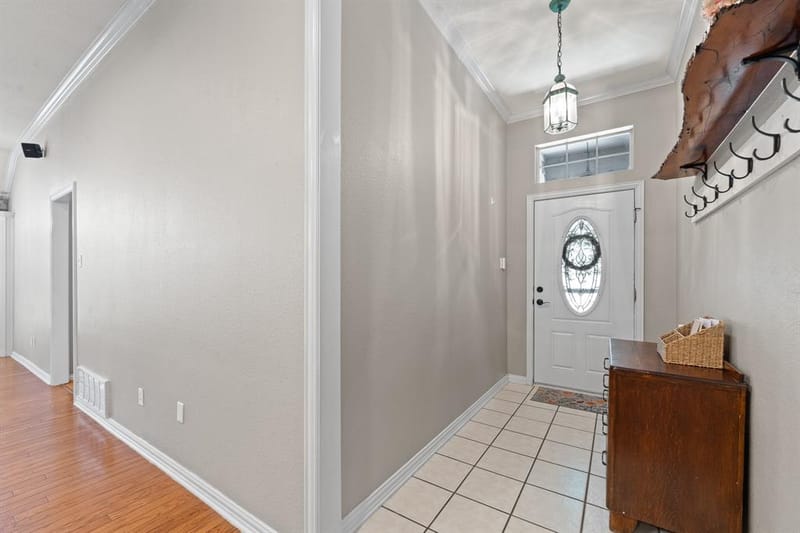 1618 Hyde Park Boulevard, Cleburne TX 76033 - Photo 4