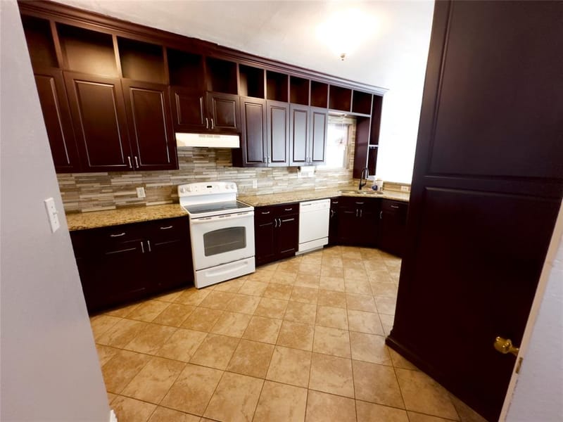 3613 COTTON CREEK Lane, Fort Worth TX 76123 - Photo 7