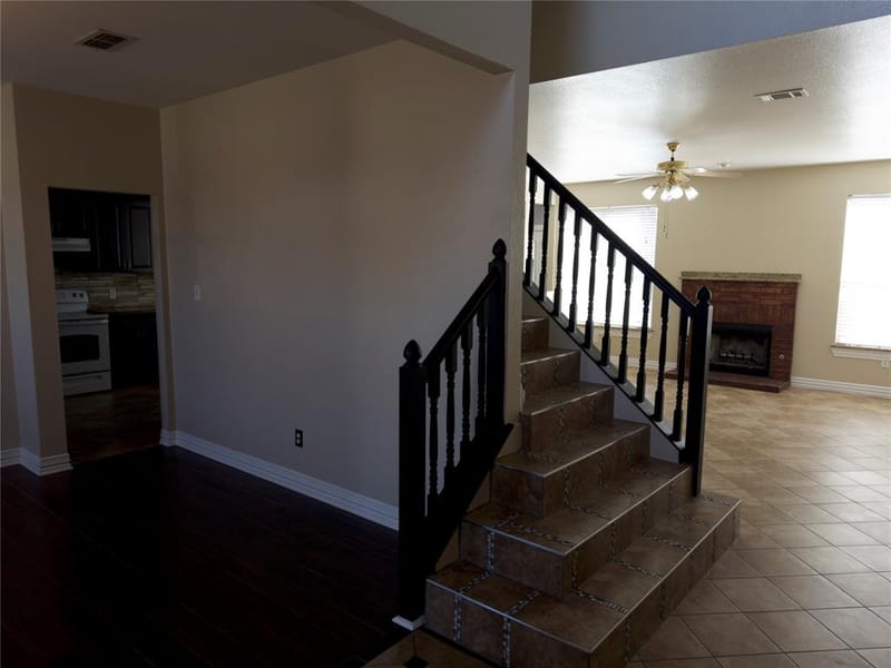 3613 COTTON CREEK Lane, Fort Worth TX 76123 - Photo 3