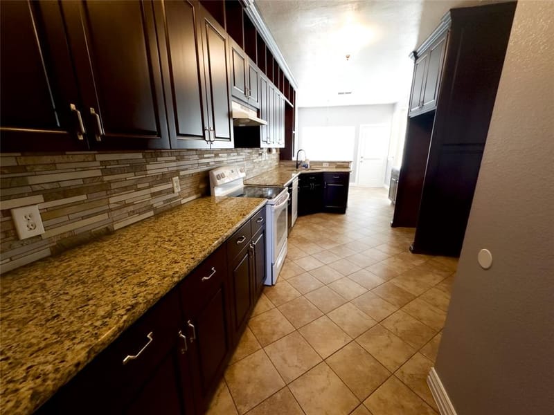 3613 COTTON CREEK Lane, Fort Worth TX 76123 - Photo 8