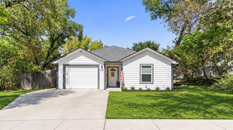 3125 Millet Avenue, Fort Worth TX 76105