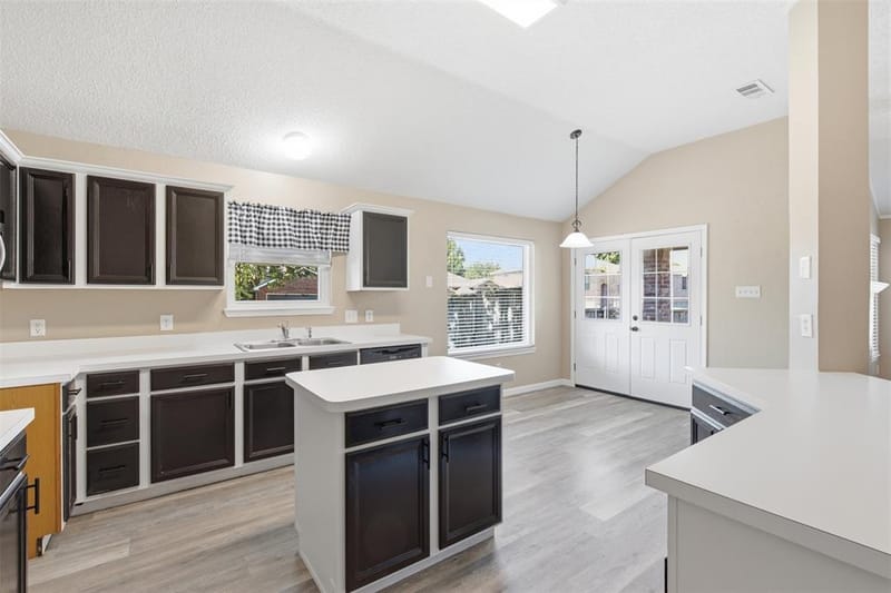 1301 Mill Wood Lane, Garland TX 75040 - Photo 7