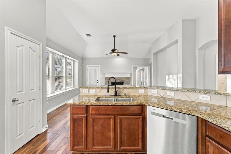 3520 Welsh Court, Fort Worth TX 76244 - Photo 9