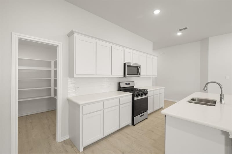 868 Rockcloud Drive, Haslet TX 76052 - Photo 6