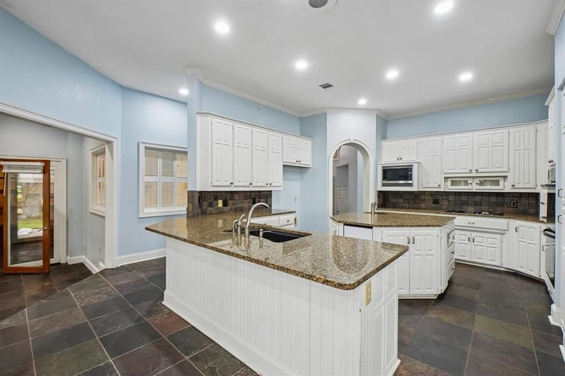 32 Victoria Drive, Rowlett TX 75088 - Photo 2