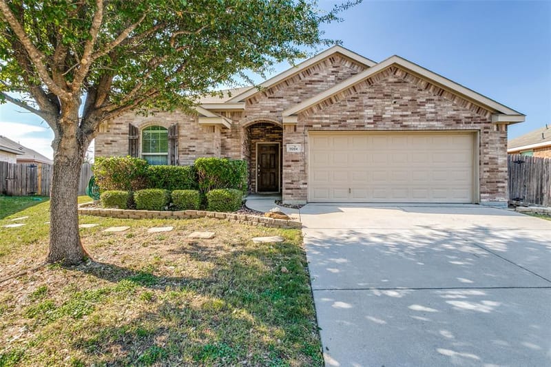 11204 Beechgrove Court, Fort Worth TX 76140