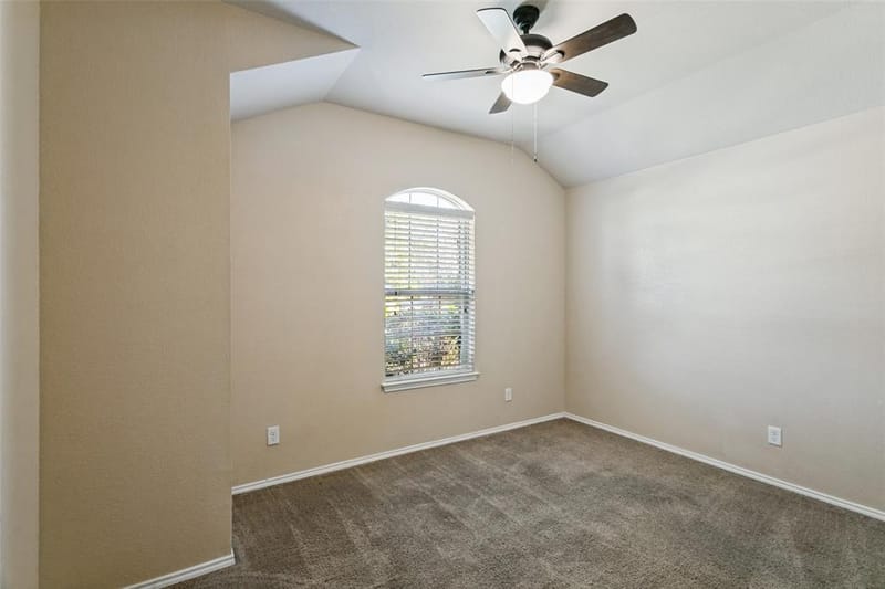 11204 Beechgrove Court, Fort Worth TX 76140 - Photo 20