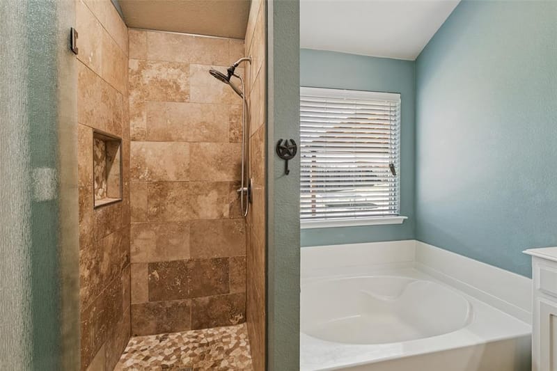 11204 Beechgrove Court, Fort Worth TX 76140 - Photo 18