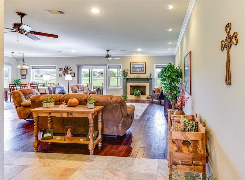 9508 Nutcracker Court, Granbury TX 76049 - Photo 8