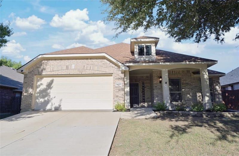 1409 Fox Glen Trail, Mansfield TX 76063