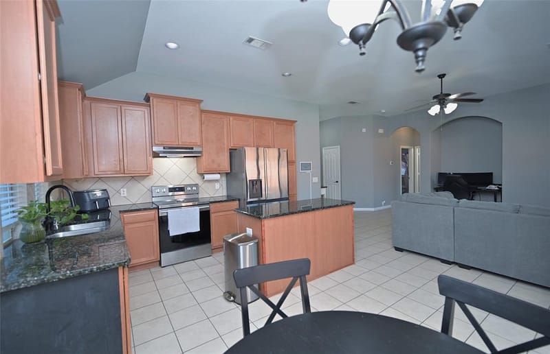 1409 Fox Glen Trail, Mansfield TX 76063 - Photo 9