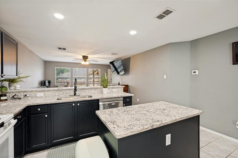 2224 Southway, Denton TX 76207 - Photo 10