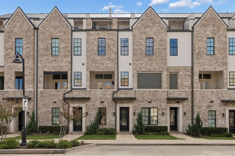 651 Baugh Drive, Irving TX 75039 - Photo 2